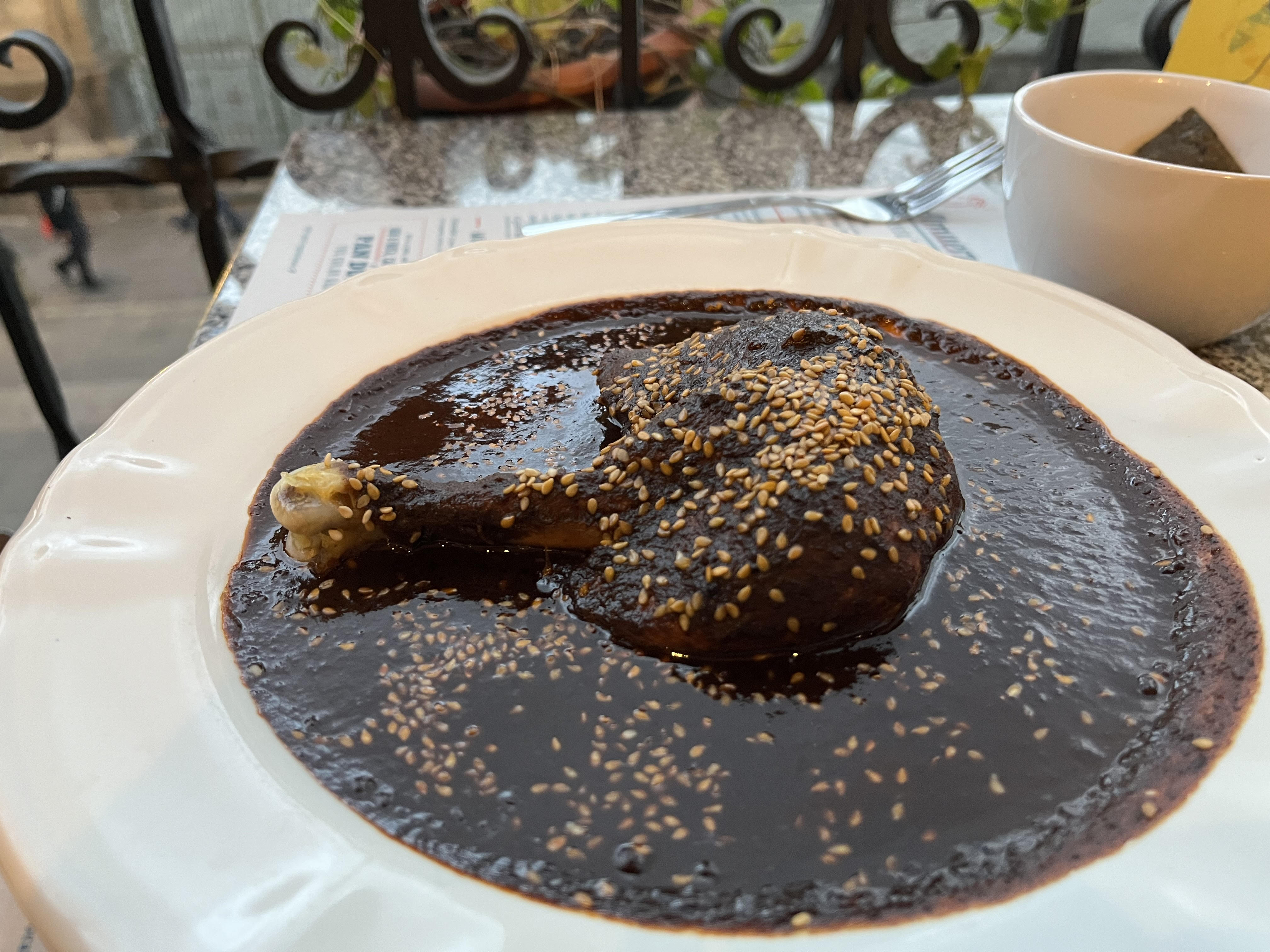 モーレ・ポブラーノを、知っていますか? モンゴル貿易開発銀行東京駐在員事務所